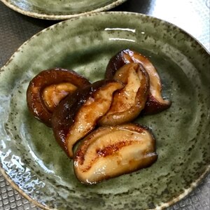 肉厚ジューシー☆どんこ椎茸のバター醤油ステーキ